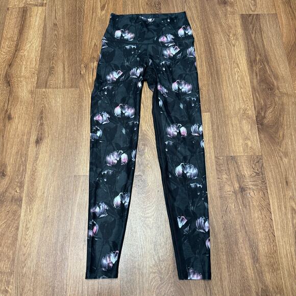 WITH Wear it to Heart Gray Peleton Pink Floral Yoga Pant Leggings Size Small - Picture 1 of 7
